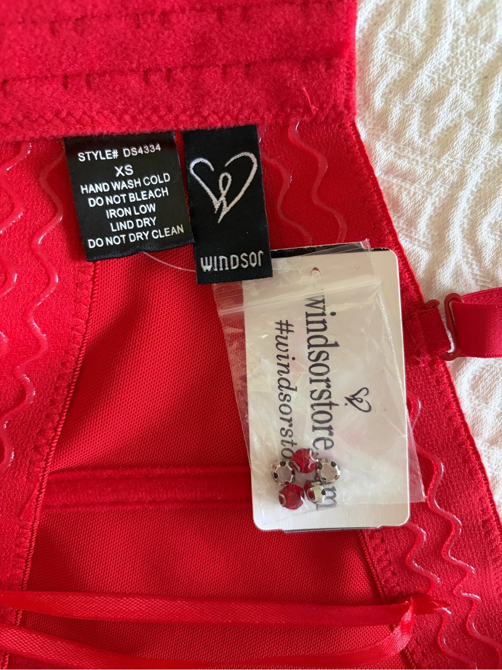 Windsor Beaded Red Sequin Bustier Top NWT XS - Picture 5 of 7